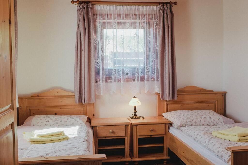 Krasny Srub Na Jihu Brna Villa Zelesice Bagian luar foto